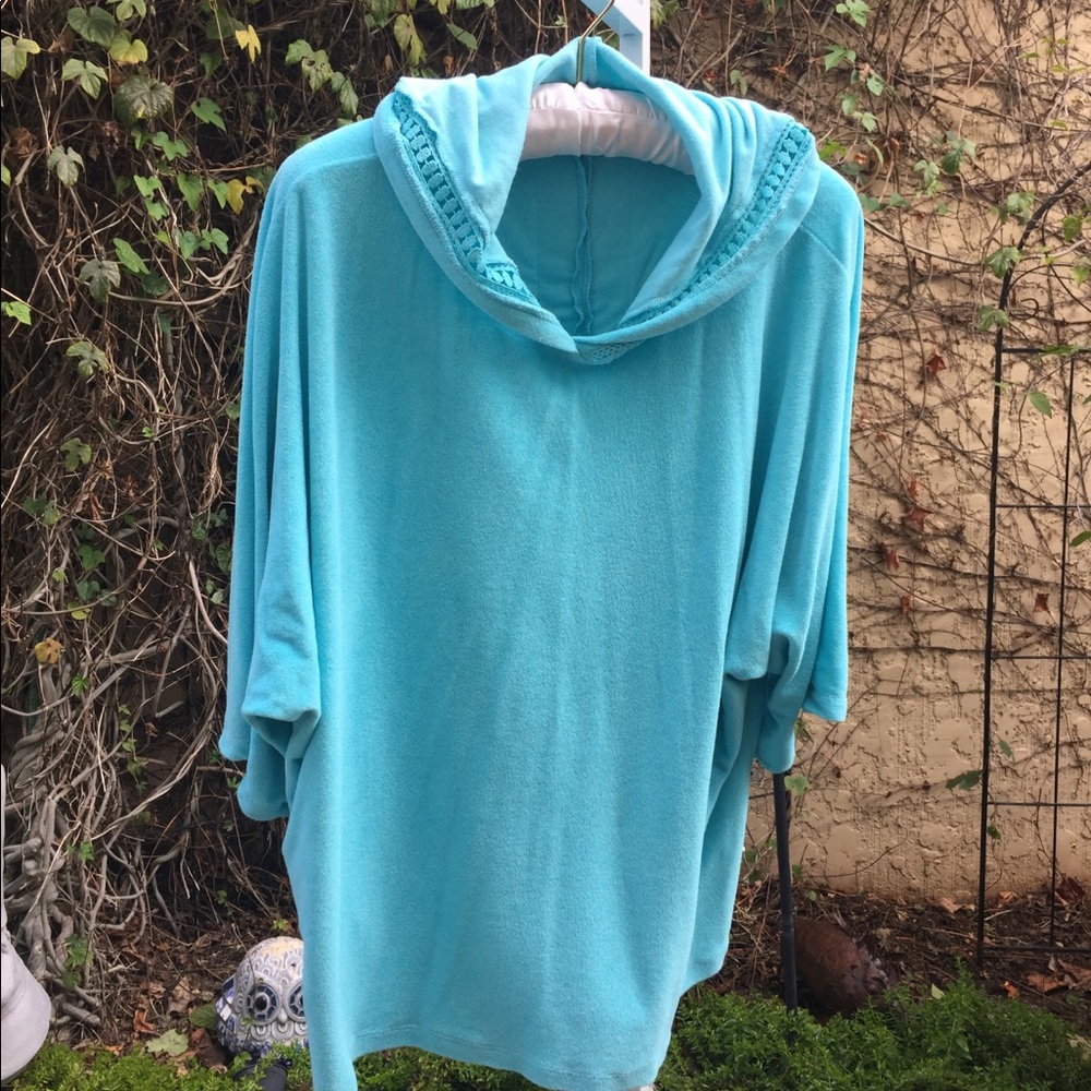 Coldwater Creek Woman’s Terry Top w/ hoodie.